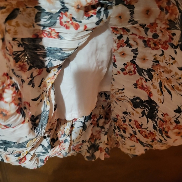 POL Dress Medium Midi Colorful Floral Tiered Lined Ruffle Tie Neck Wrinkle Knit - Picture 6 of 7